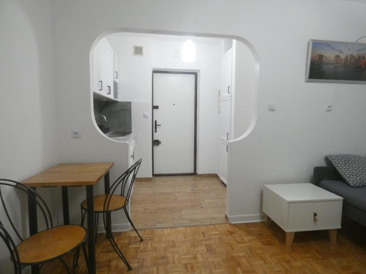 Ator Apartament Варшава Екстериор снимка
